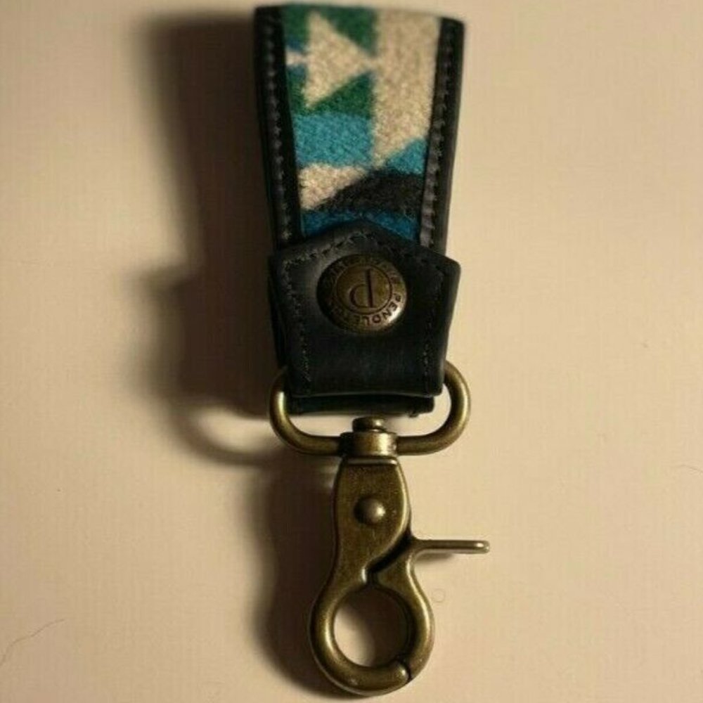 SOLD Pendleton Wool & Leather Key Keeper One Size